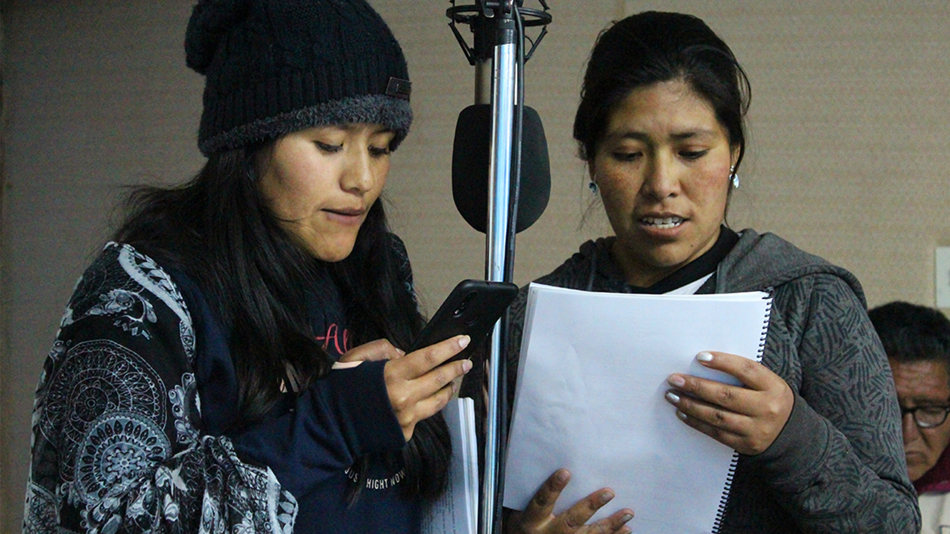 Rimana Wasi corto sobre la relevancia de la radio quechua en el altiplano AEG Asociación de